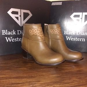 ankle Bootie for woman